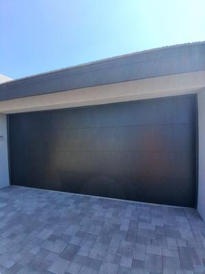 Garage Door Section Replacement – 18x8 Contemporary Skyline