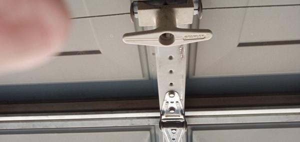 Garage Door Opener & Hardware Service Repair