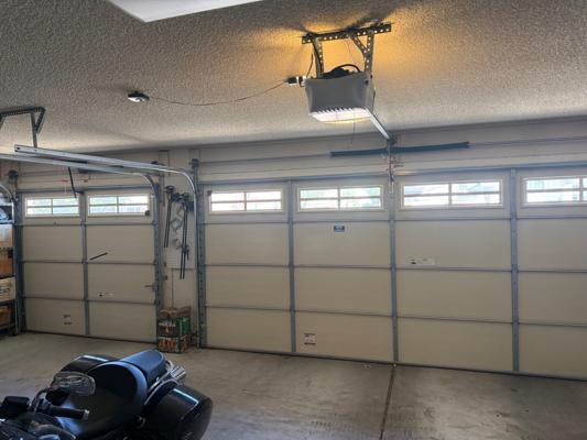 Garage Door Won't Open or Close Repair