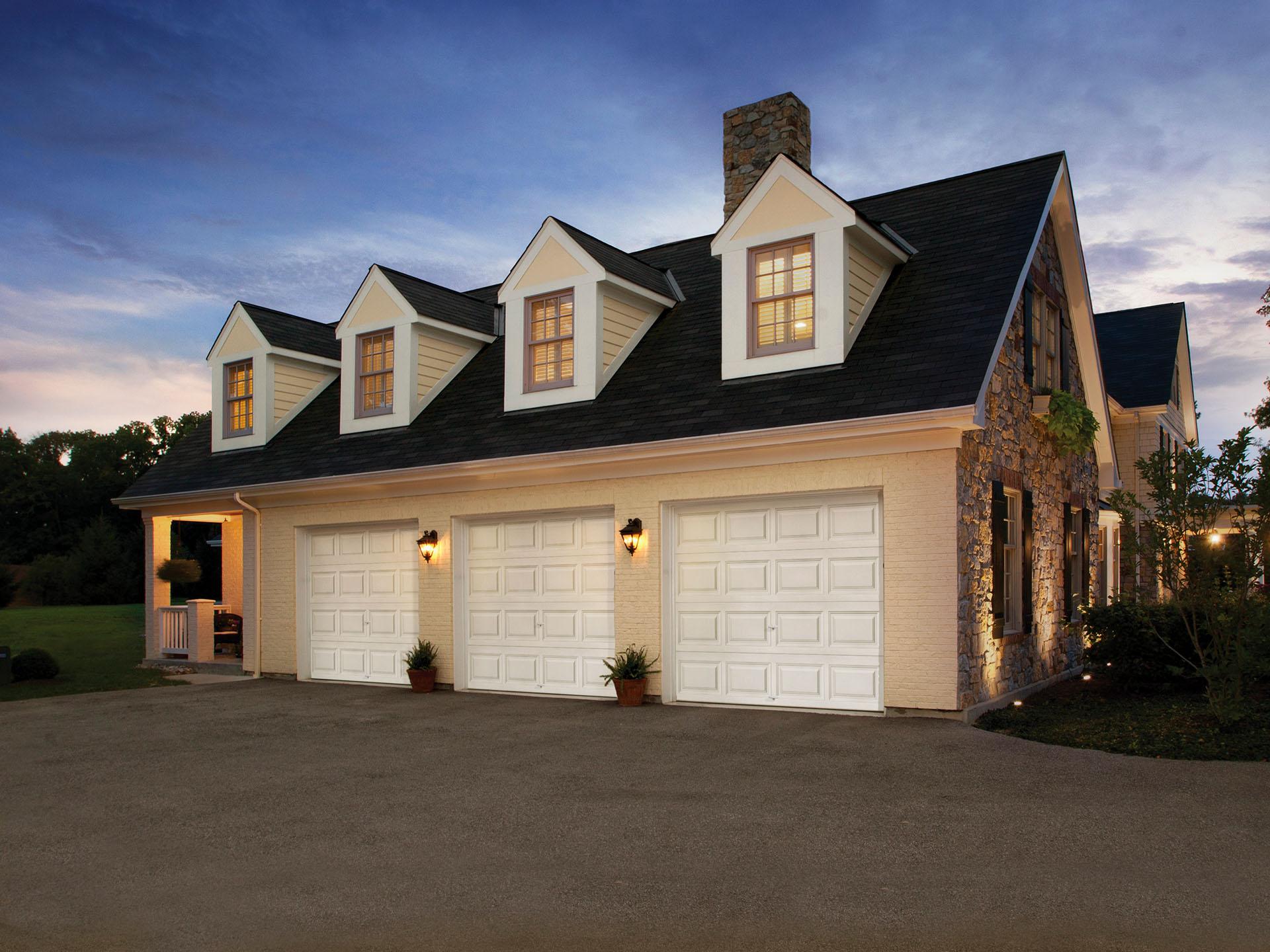 Model 8500 — Classic Steel (R-16.22) garage door