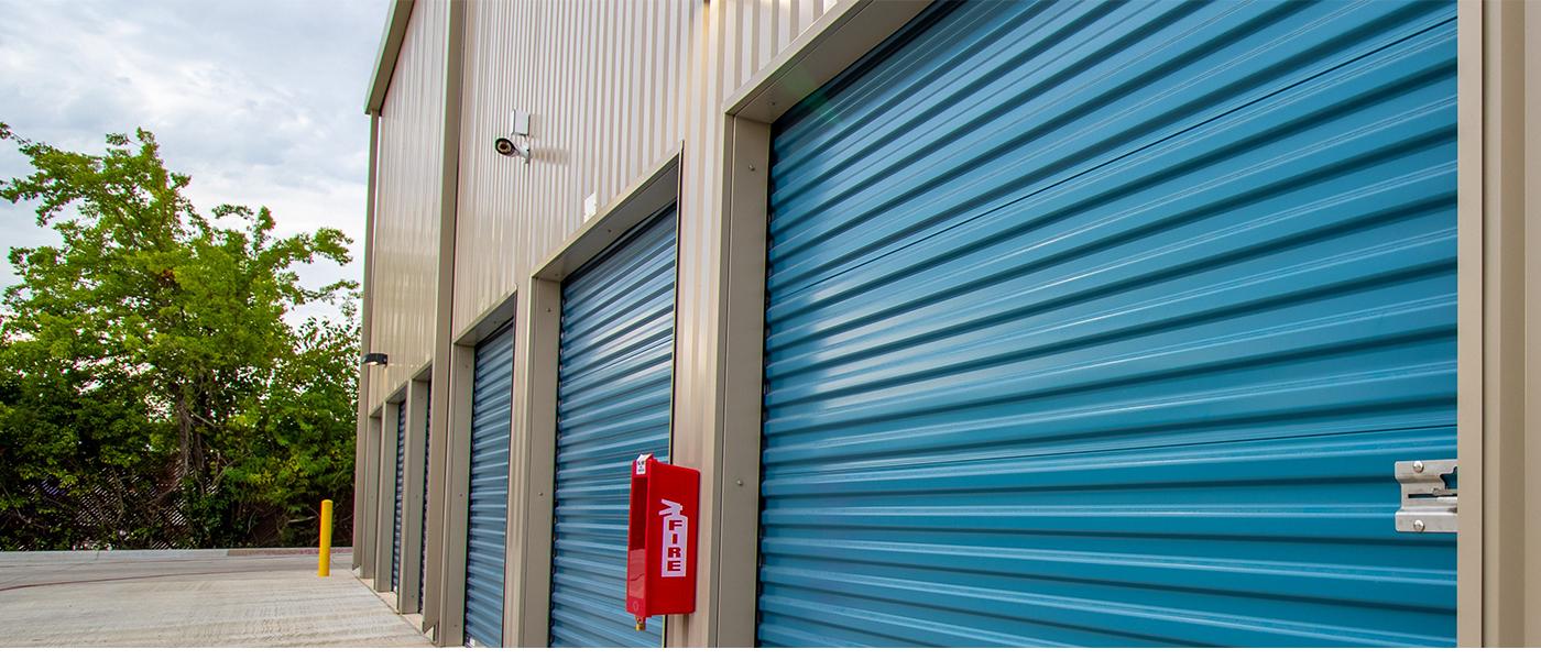 Commercial Roll-Up Doors garage door